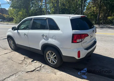 2014 Kia Sorento Lx from USA, damaged, VIN 5XYKTCA64EG525200